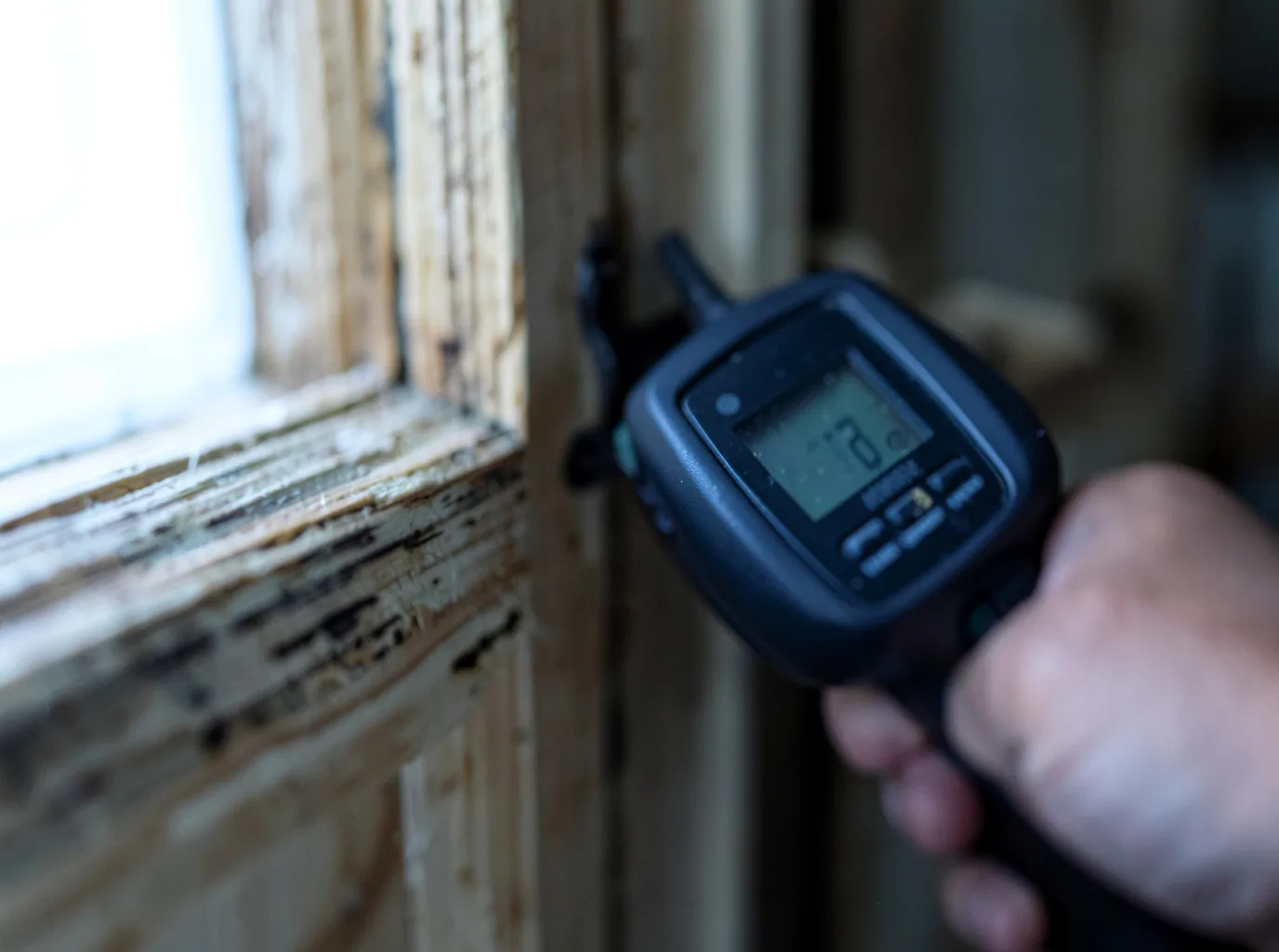 Ceiling Water Damage Repair in Waelder, TX